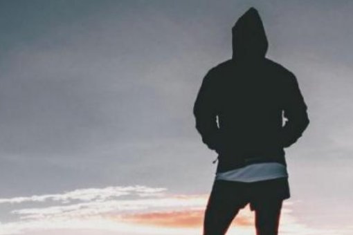 男人越喜欢你越躲你吗 他心理越喜欢表面越冷淡