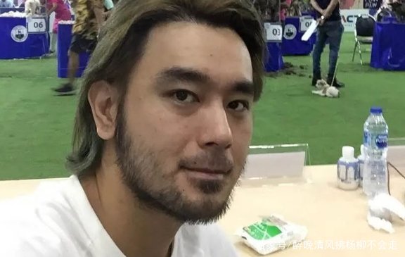 曾是古装男神,泰国国籍却被认成中国人,如今成油腻大叔,他是谁?