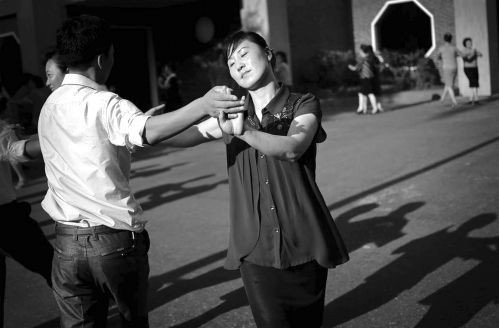 什么是脱北人，是指朝鲜人么。。