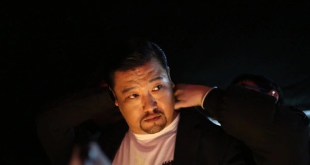 贾冰的老婆是谁?