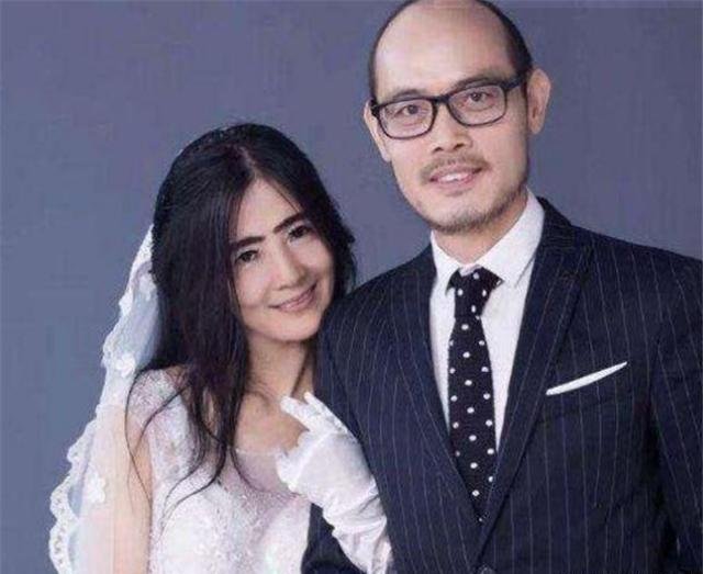 2015年《非诚勿扰》，51岁阿姨被34岁小伙“抱”走，现状如何？