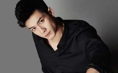 韩东君《梅花红桃》开机，首次挑战谍战题的他表现如何？