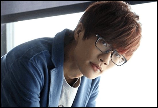 一首歌曲:歌词有“你若是风我就是雨 ”