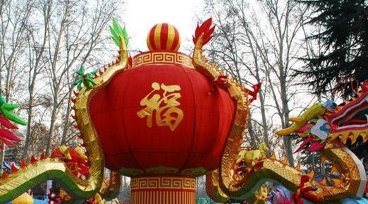 郑州元宵节有灯展吗 人民公园的灯展据说带学生证还可以半价，对吗？