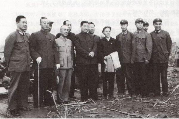 绝密543肖占武原型岳振华为什么没提少将