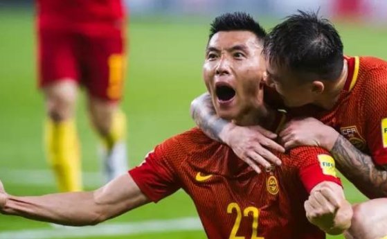 国足踢韩国在哪看