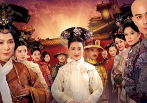 深宫谍影里的面具人是谁?他为什么要杀以丹?为什么能在皇宫里自由出入?