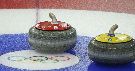 冬奥会目前使用的冰壶通体为同一种材质对吗