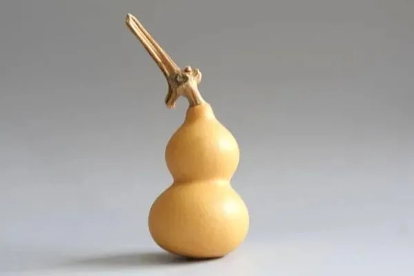 闷嘴葫芦指什么生肖