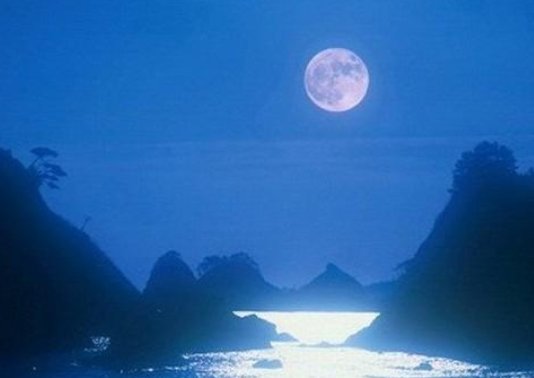 八月十五的月亮像什么？