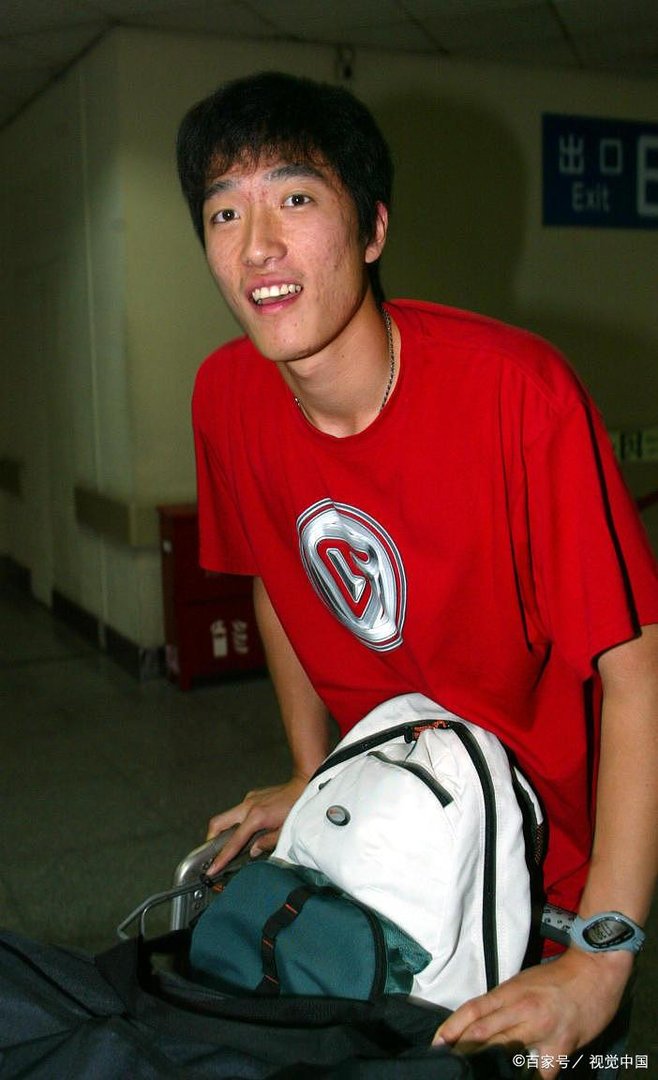 出轨初恋吴莎，离婚后还任由舆论网暴前妻，刘翔的另一面你知道吗?