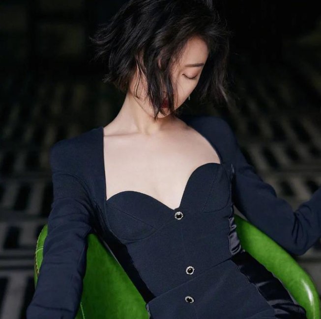 倪妮在《开往春天的幸福》中称，请叫我伏地魔，她为啥冷不丁的说这句话