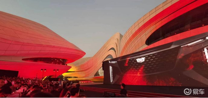 三车齐发 品牌焕新,入华20载凯迪拉克勇敢再出发