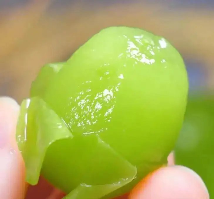 水果界“爱马仕”阳光玫瑰价格“大跳水”！掉价后，还是原来的味道吗？