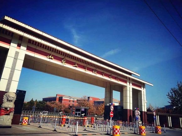 山东工业职业学院教务网地址多少？要查成绩~