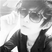 这张图片的情侣头像，或者相似头像