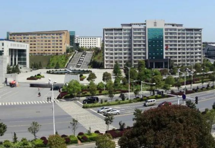 湖南财政经济学院专科录取分数线