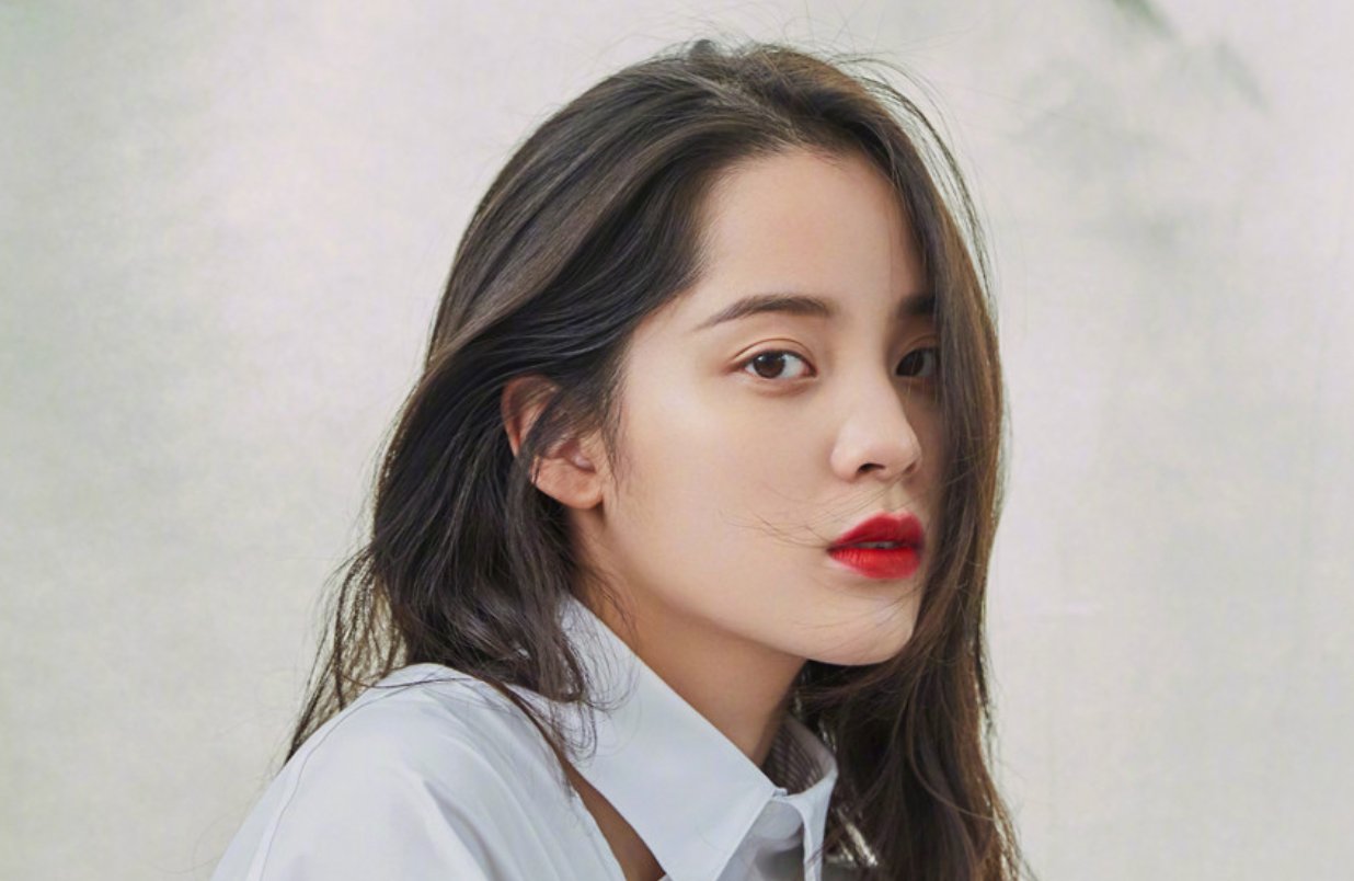 杨幂刚解约的辱华代言,吴宣仪就续上了,她这是为利益不顾一切了吗?