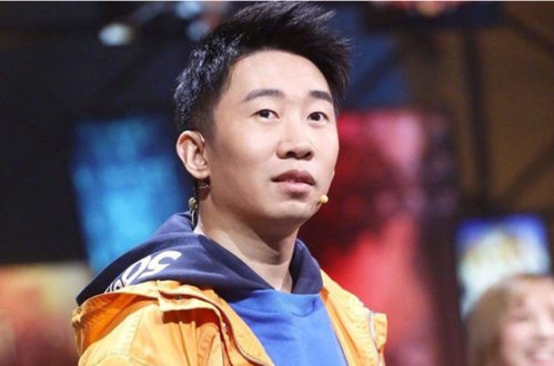 杨迪在综艺中说“你踩我脸上了蒋易”，当时究竟发生了什么？