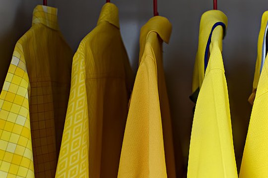 2023年9月9日穿什么颜色衣服