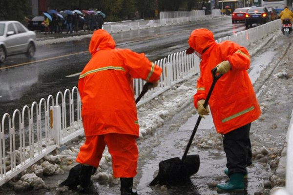 超级特大暴雪袭击东北多地，最厚吹雪近1米，如何预防次生灾害的发生？