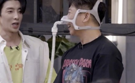 《披荆斩棘的哥哥》里面打马赛克的是谁？