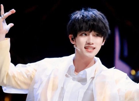 丁程鑫作为TF二代团的队长,他付出了哪些努力?