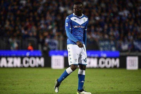 为什么说意大利踢足球的那个巴洛特利在思考人生?