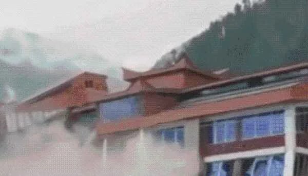 巴基斯坦全世界最大土石坝开闸泄洪,这么做是为什么呢?