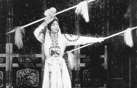 《霸王别姬》中程蝶衣的原型是谁