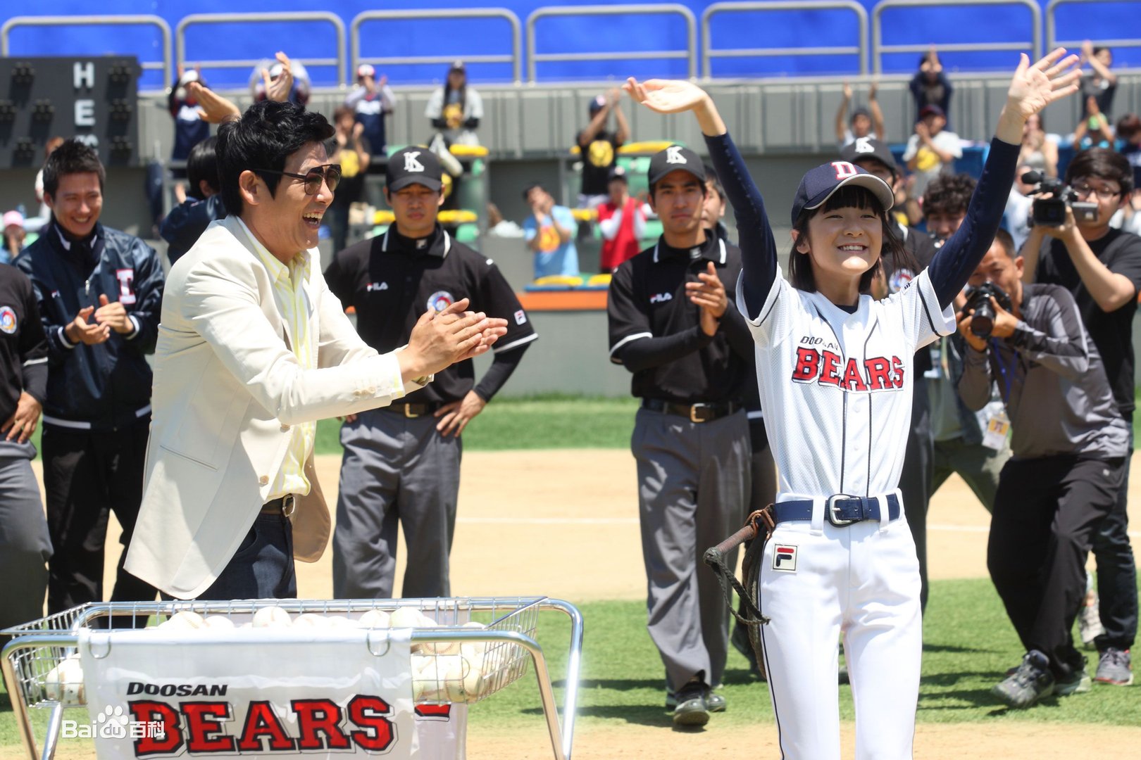 韩国的棒球明猩，现在改为大明猩的这个电影，网上说不是有徐娇吗，问下，这个人是徐娇吗，那这个人是谁