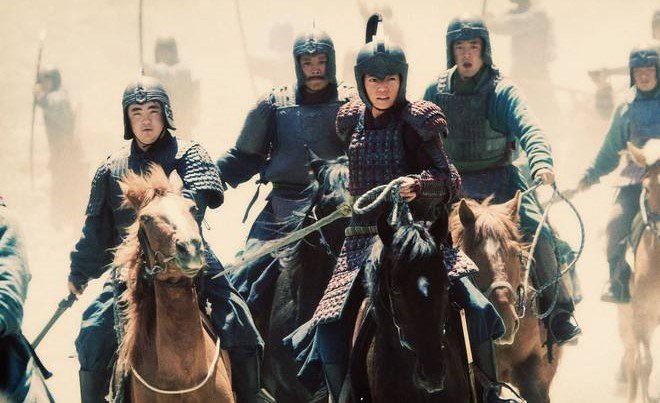 花木兰替父从军十几年,古代军营没有女厕所,他怎么解决三急呢?