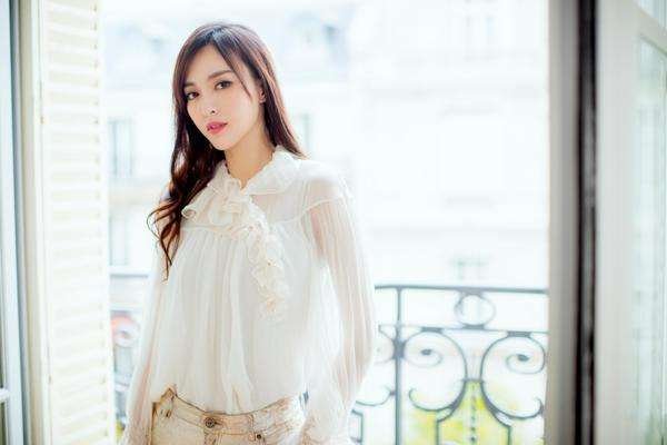 《爱情睡醒了》中，刘小贝有哪些搞怪又可爱的表情？