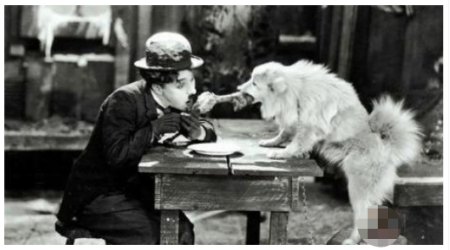 卓别林经典风格的体现，《淘金记》充满讽刺，无声却掷地有声？