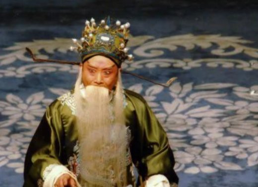 京剧表演艺术家董文华还在世吗？