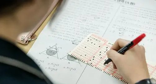 开学收心考试是不是违法的