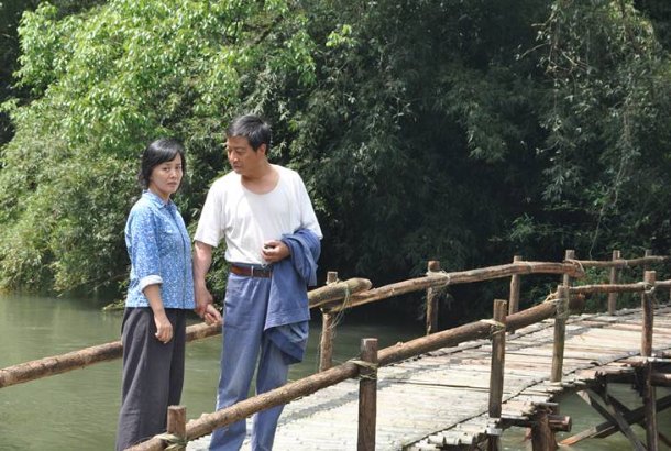 我什么都没有，只是有点吵 是哪首歌里的歌词啊？