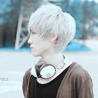 这张图片的情侣头像，或者相似头像