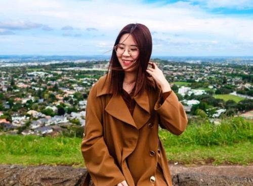 信小呆称不想再被打扰，为何又被网友说开始卖惨营销？