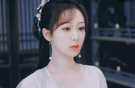 杨紫为马思纯王俊凯新电影做宣传，杨紫为何有好人缘？