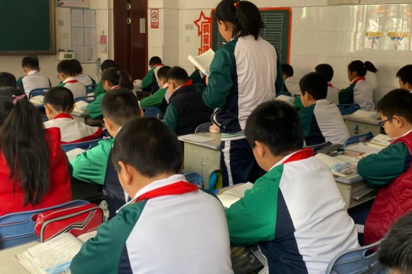 敢不听命的意思