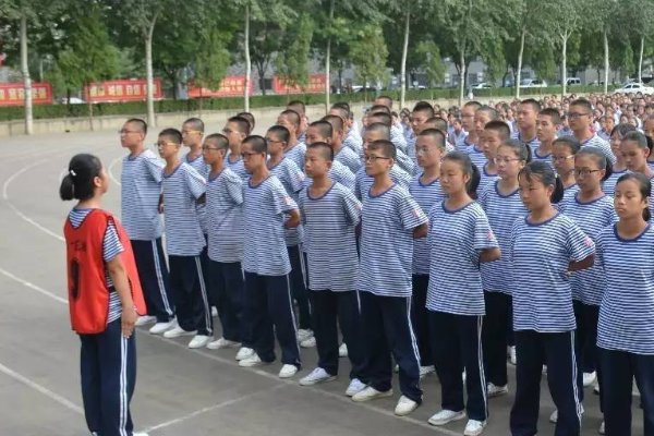 山西运城海泉学校高中收费标准？