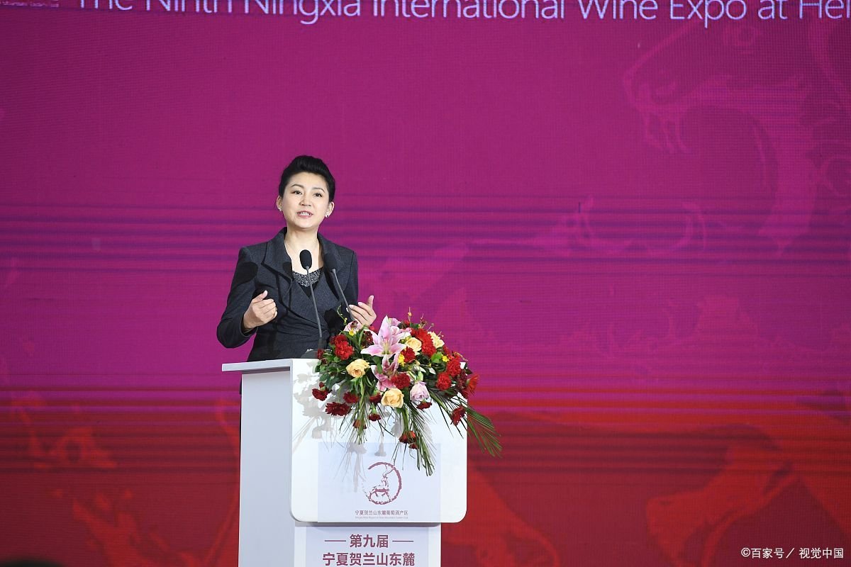 正处级的公务员,一年的工资加上福利待遇大约多少?