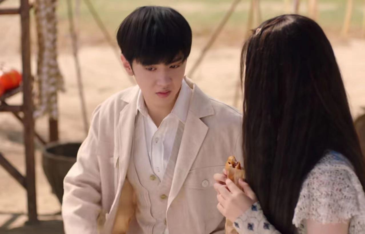 十二谭中，刘叔和白玉书是什么关系？