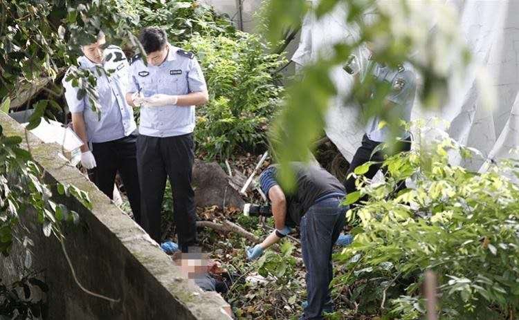 四川一小区绿化带发现男尸，是轻生还是另有隐情？