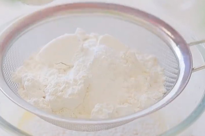 巧克力棒穿进甜甜圈的制作方法