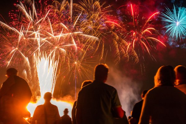 禁燃烟花爆竹谁提出的