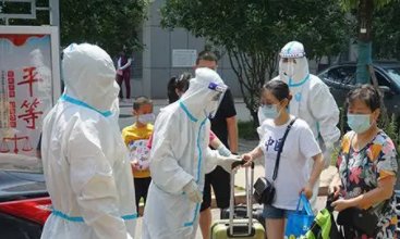 上海一防疫救援队队员执行任务时身故,谁会为他的死负责?