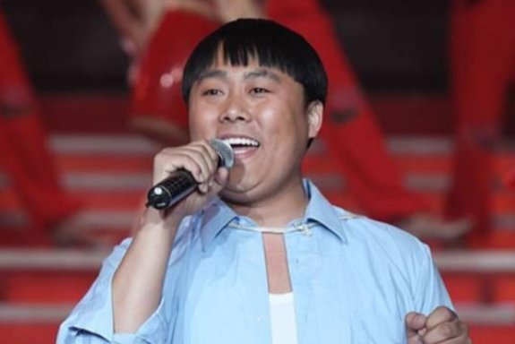 在星光大道走红，住千万别墅的刘大成，现状如何？