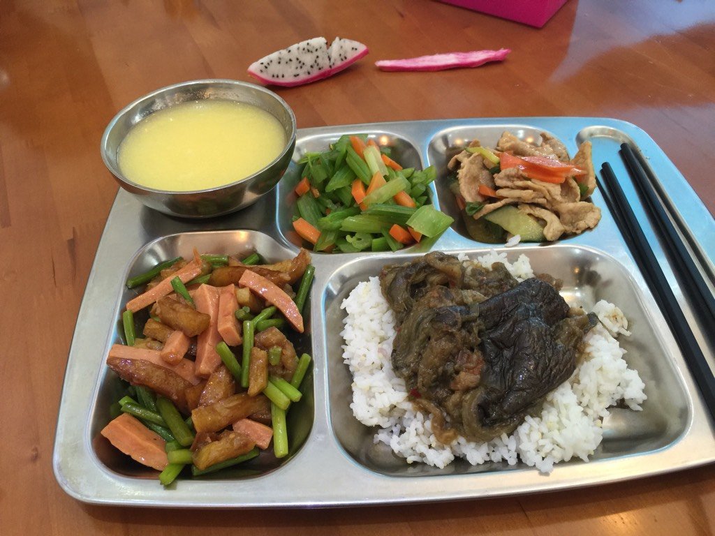 倒掉3次午餐员工将被开除，这种做法持何种态度？